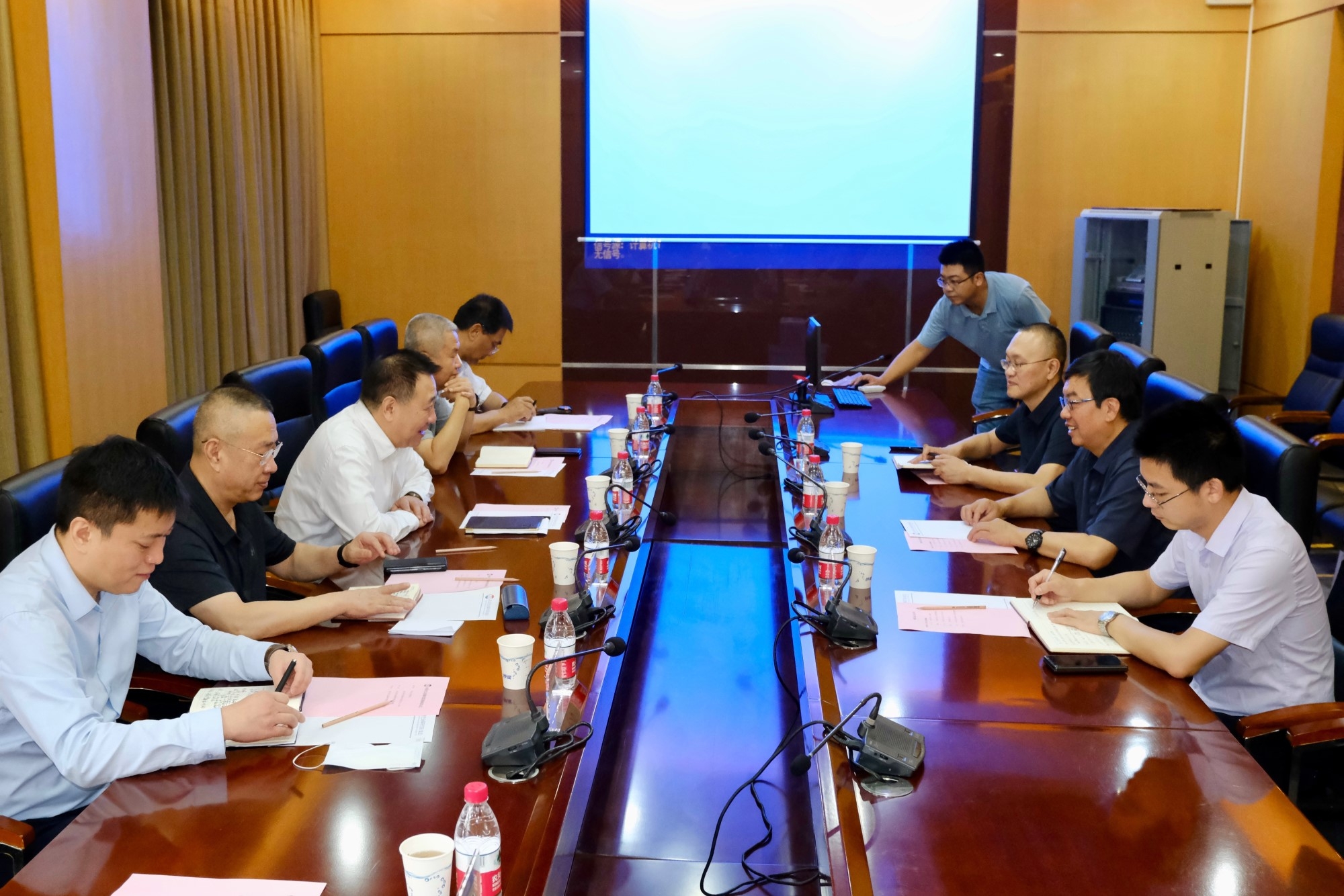 工投集團黨委書記、董事長金輝拜訪西北有色金屬研究院